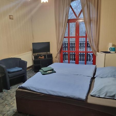 Studanka Hotell Orlová Exteriör bild