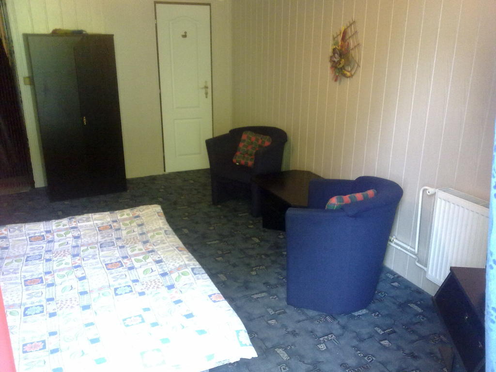 Studanka Hotell Orlová Rum bild