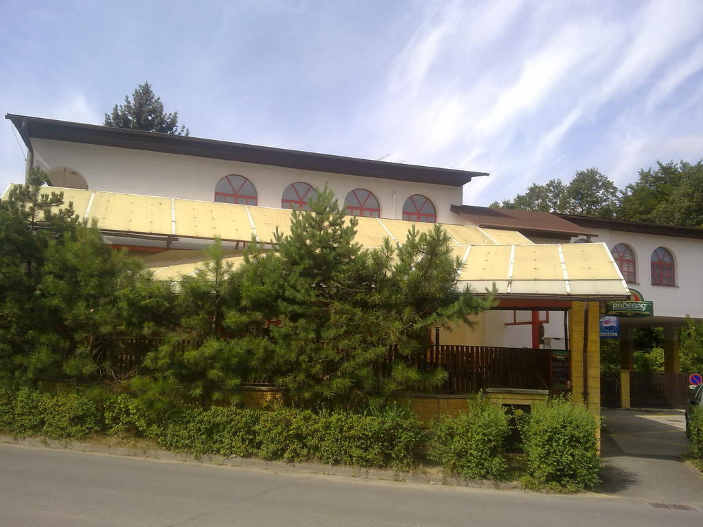 Studanka Hotell Orlová Exteriör bild
